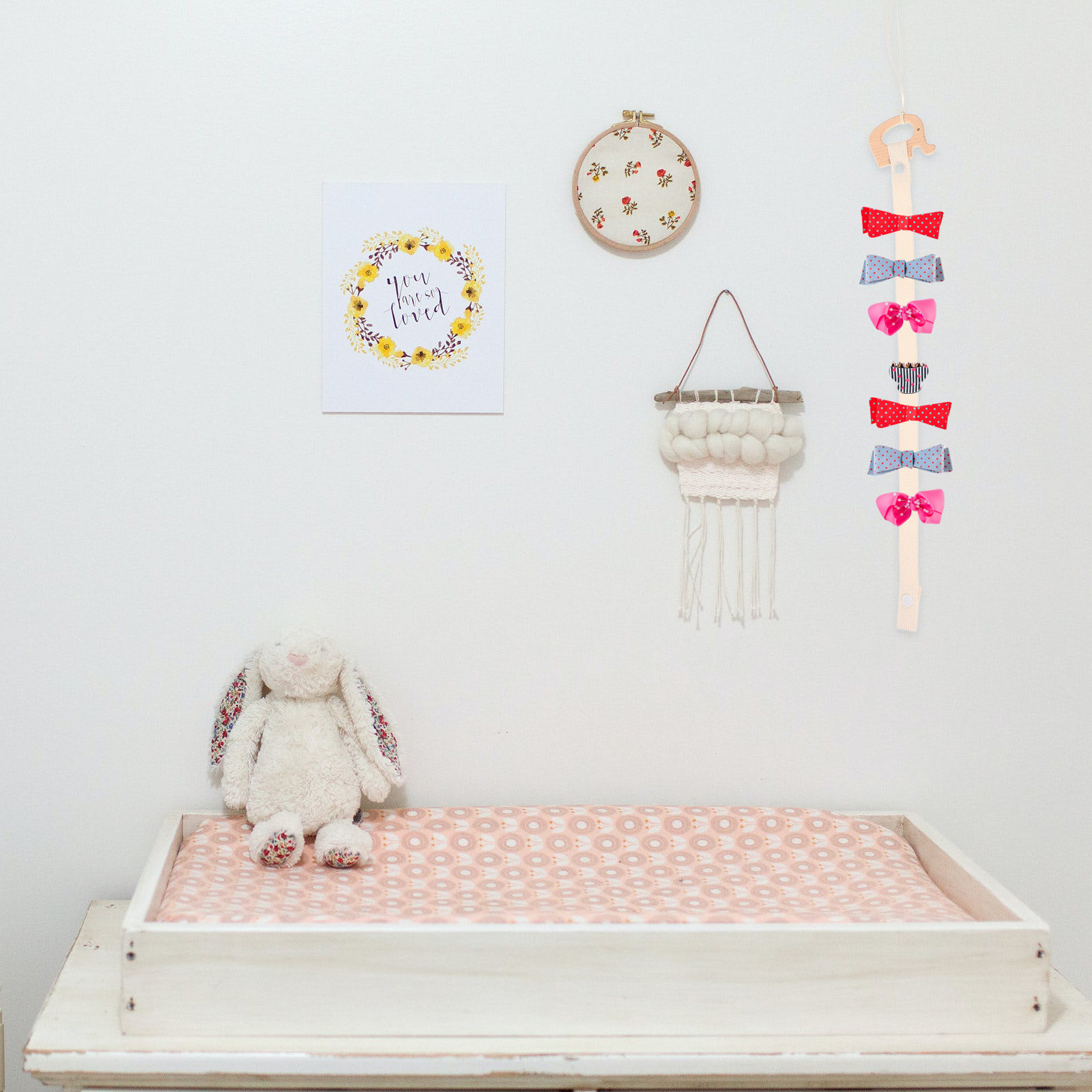 منظم مشابك شعر خشبي بتصميم حيو - مراجعة Baby Nursery Decor Girl وسعره